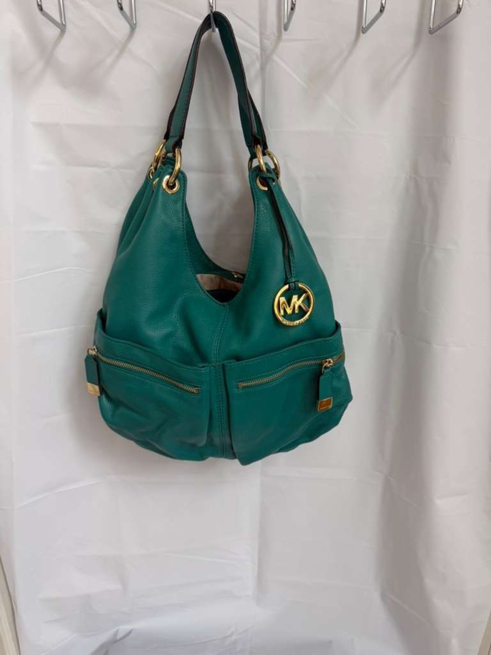 Michael Kors Emerald Green Leather Hobo with Gold Hardware - Picture 2 of 6